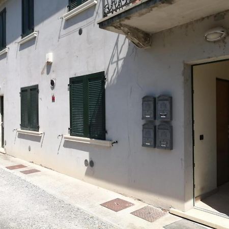 La Casa Di Alyss Appartement Bergamo Buitenkant foto