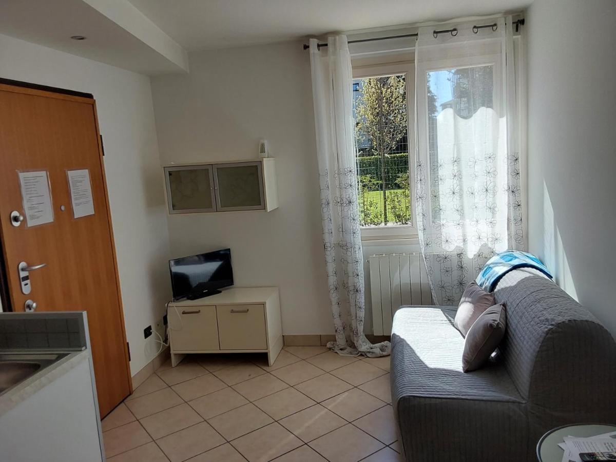 La Casa Di Alyss Appartement Bergamo Buitenkant foto