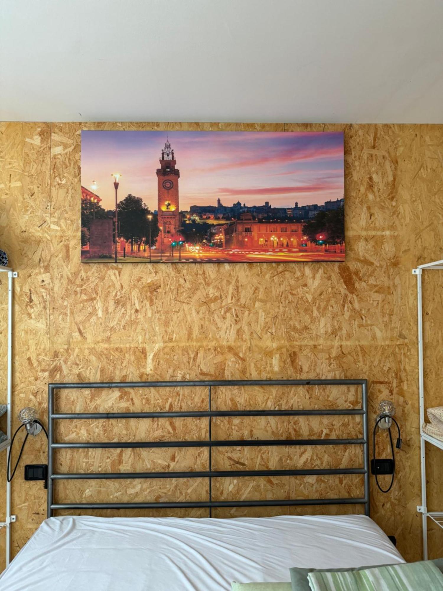 La Casa Di Alyss Appartement Bergamo Buitenkant foto